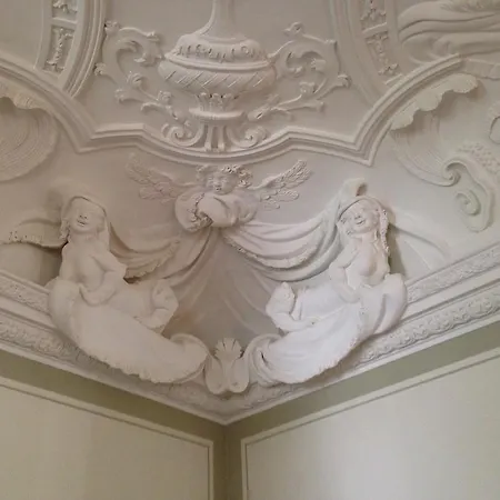 Sunday Schloss Glewe Otel