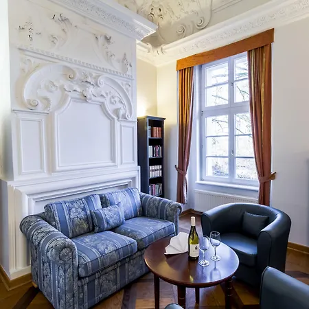 Sunday Schloss Glewe Hotel 4*