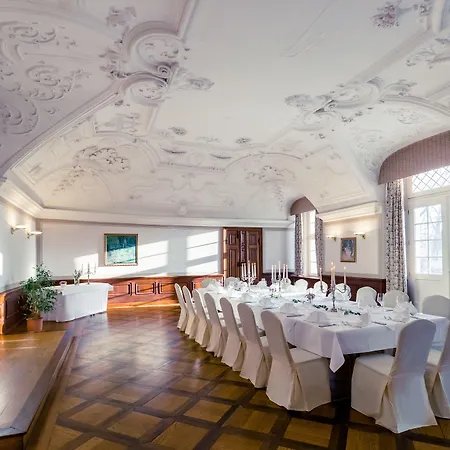 Sunday Schloss Glewe