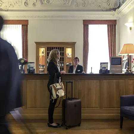 Schloss Szálloda Neustadt-Glewe