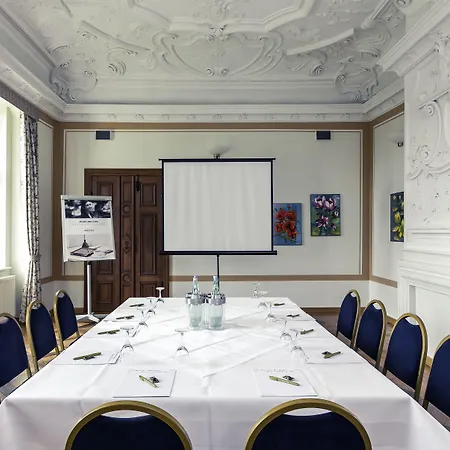 Otel Sunday Schloss Glewe