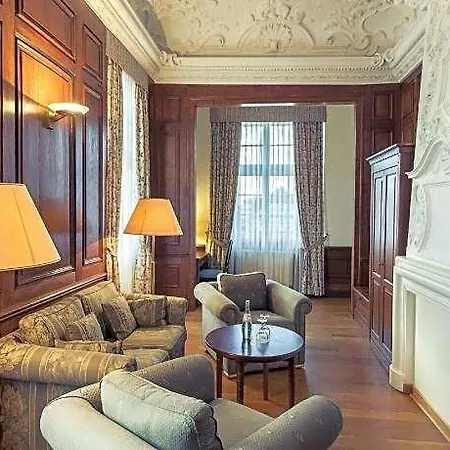 Hotel Sunday Schloss Glewe 4*