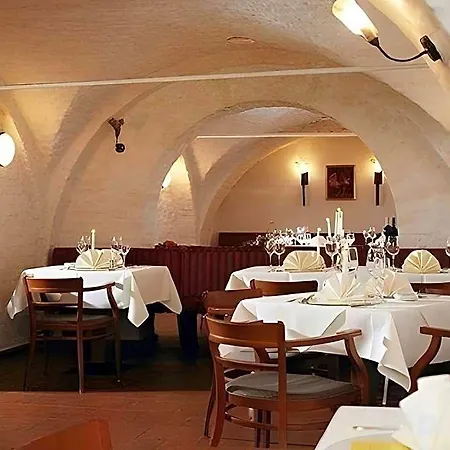 Otel Sunday Schloss Glewe 4*
