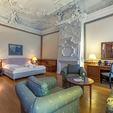 Sunday Schloss Glewe