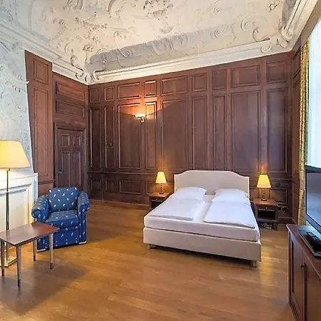 Sunday Schloss Glewe