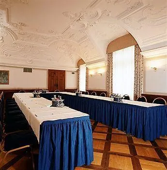 Schloss Szálloda Neustadt-Glewe