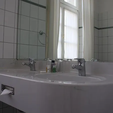 Schloss 4* Neustadt-Glewe