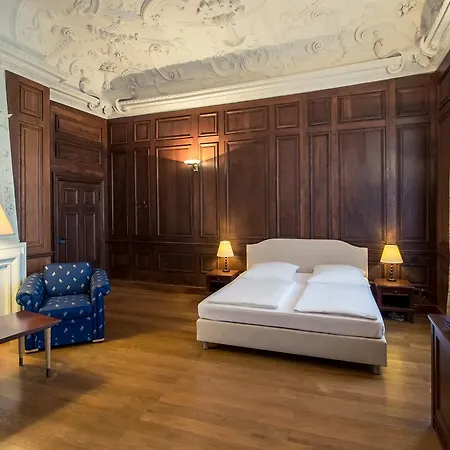 Schloss 4* Neustadt-Glewe