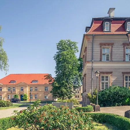 Schloss 4* Neustadt-Glewe